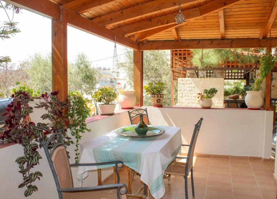 Afroditi'S Guest House Heraklion  Exterior photo